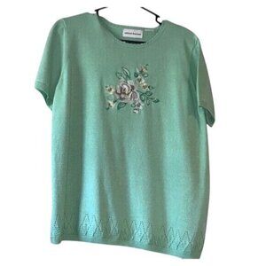 Alfred Dunner Mint Green Knit Top With Floral Embroidery Design Short Sleeves Wo